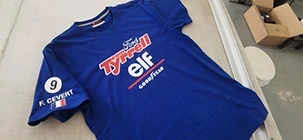 tee-shirt bleu personnalisé